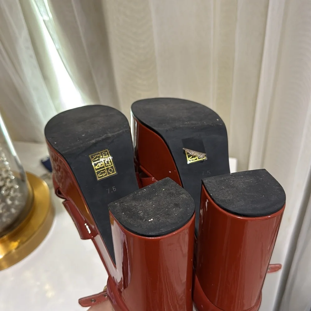 Jeffrey Campbell Platform Sandals - Picture 4 of 4